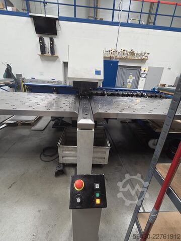 Punching press TRUMPF TruMatic 200 R