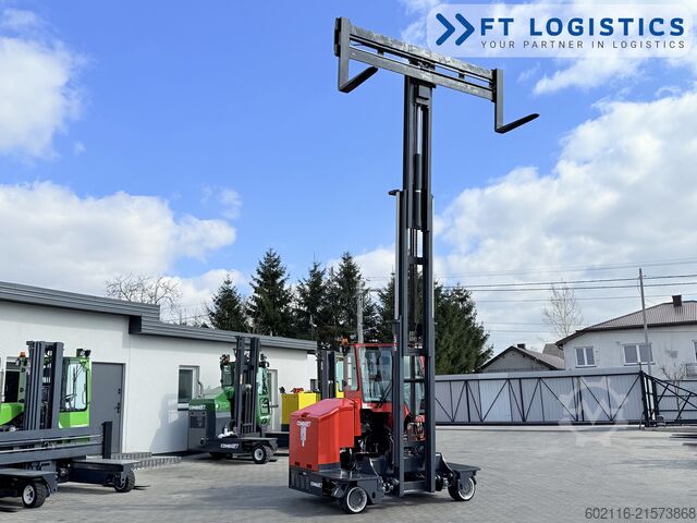 Vierwegestapler Combilift C3000ET TRIPLEX 5940 WIDE FORK POSITIONE