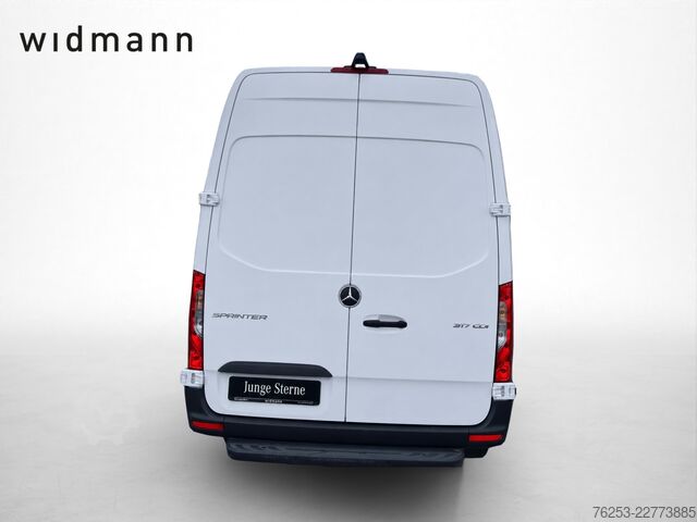Panel van Mercedes-Benz Sprinter 317 CDI Hochdach Kasten lang AUT Kam.