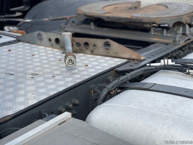 Standard tractor unit MERCEDES-BENZ AROCS 1840 L / E6 / KIPPHYDRAULIK