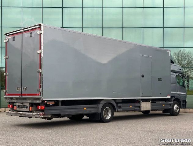 LKW mit Kofferaufbau MERCEDES-BENZ Atego 1221 EURO 6 ISOLATED BOX + HEATER SIDE DOO