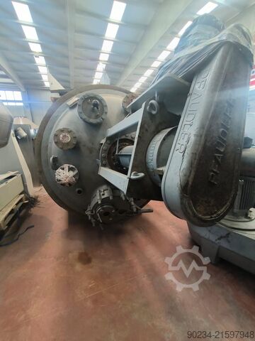 Gebrauchter Pfaudler Glas ausgekleideter vertikaler Reaktor, 8190 Liter PFAUDLER BE6300