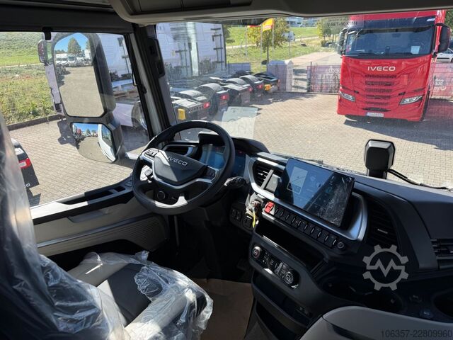Standard tractor unit IVECO S-WAY AS440S58 T/FP mit ADR Intarder