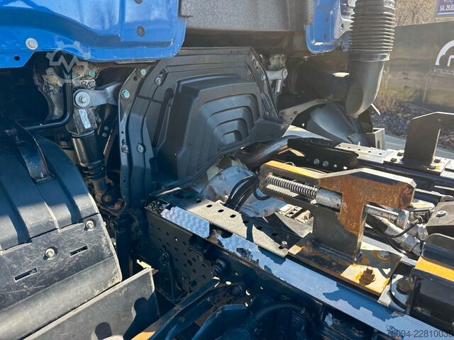 Roll-off tipper truck MERCEDES-BENZ Arocs 1832 4x2 Abrollkipper AHK 35to