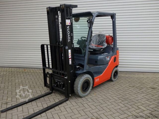 Treibgasstapler Toyota 02-8FGF15