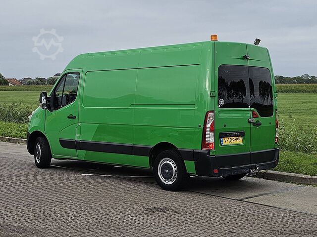 High-roof van RENAULT MASTER 2.3 DCI 130 L2H2