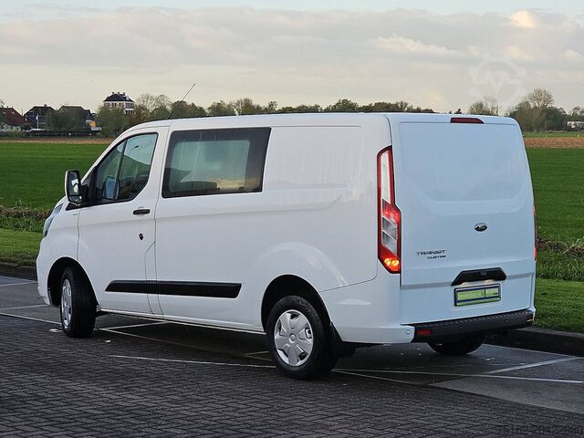 High-roof van FORD TRANSIT CUSTOM 2.0 L1H1 Dub.- Cab. Navi