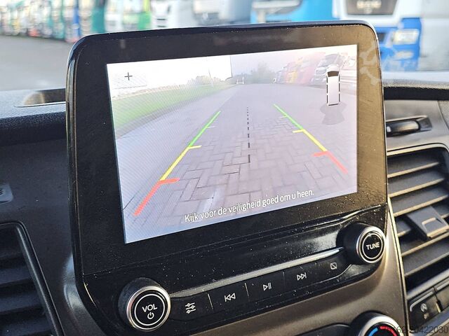 Hochdachkombi FORD TRANSIT CUSTOM 2.0 L1H1 Dub.- Cab. Navi