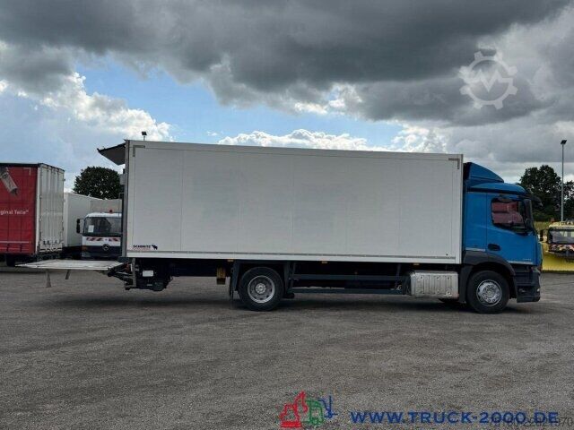 LKW mit Kofferaufbau Mercedes-Benz Antos 1830 Isolierter Koffer 7.40m LBW 1.5t.
