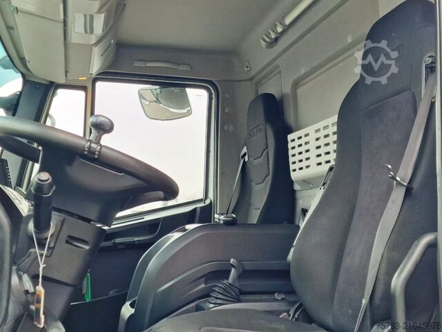 Suitcase Iveco Eurocargo 4x2 Box - 250 PS - Zepro Loadlift - L...