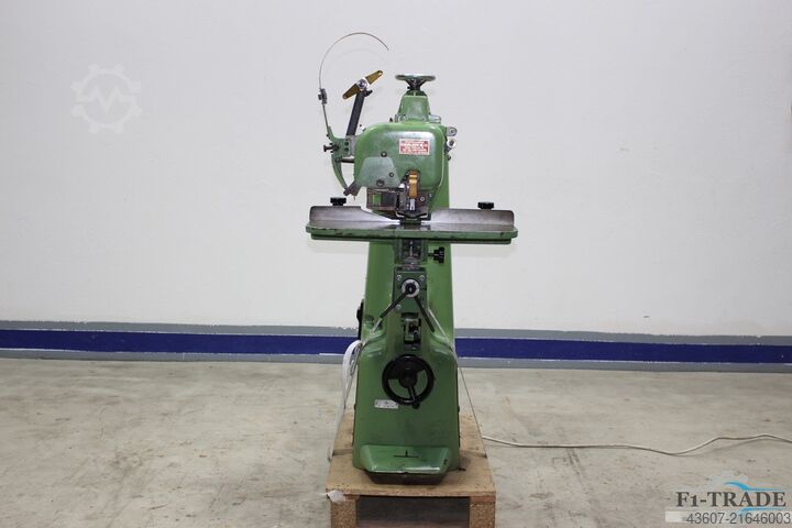Drahtheftmaschine / Wire Stitching Machine Polygraph 703/1T