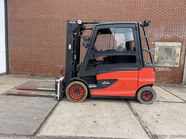 Electric 4-wheel forklift Linde E50HL-01