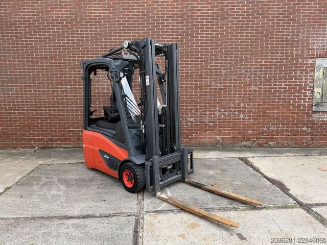 Electric 3-wheel forklift Linde E16C-02