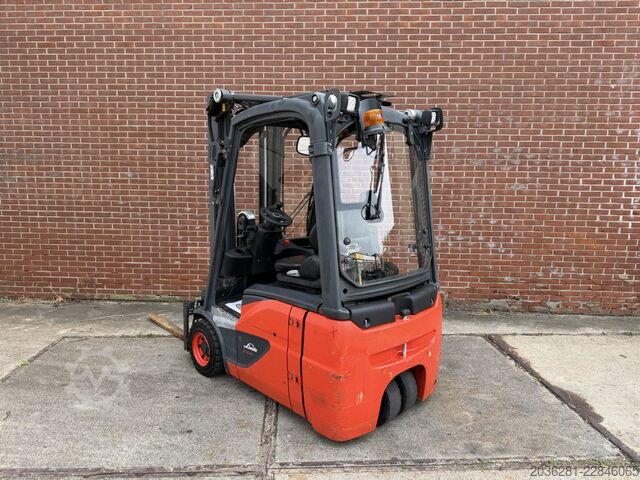 Electric 3-wheel forklift Linde E16C-02