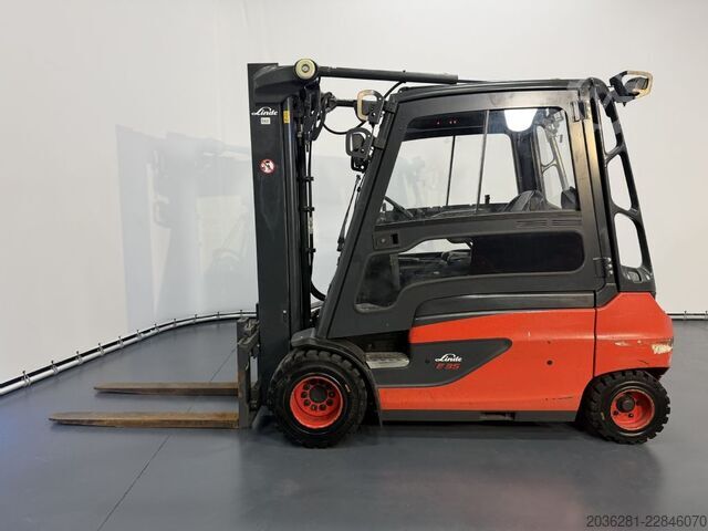 Electric 4-wheel forklift Linde E35L-01