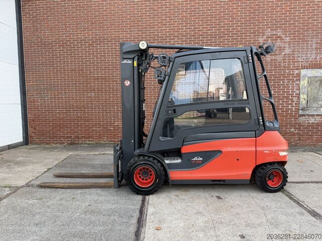 Electric 4-wheel forklift Linde E35L-01