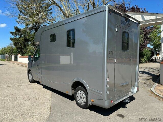 Viehtransporter Renault Master Haras ATM 1-2 Pferde Automatik 180 PS