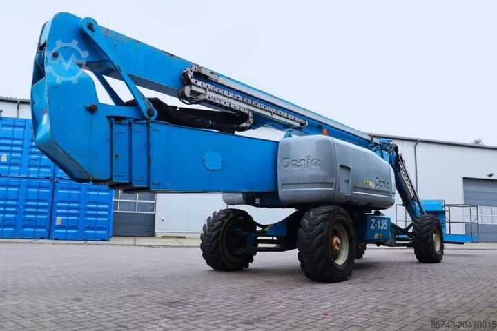 Gelenkteleskoparbeitsbühne Genie Z135/70 Diesel, 4x4x4 Drive, 43m Lifting Height, 2