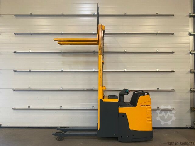 Jungheinrich ERD 220 Initialhub. Jungheinrich ERD 220