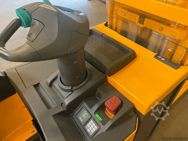 Jungheinrich ERD 220 Initialhub. Jungheinrich ERD 220