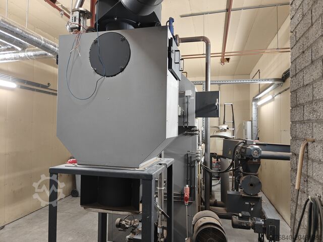 Holzverbrennungsanlage Viessmann VITOFLEX 300 UF