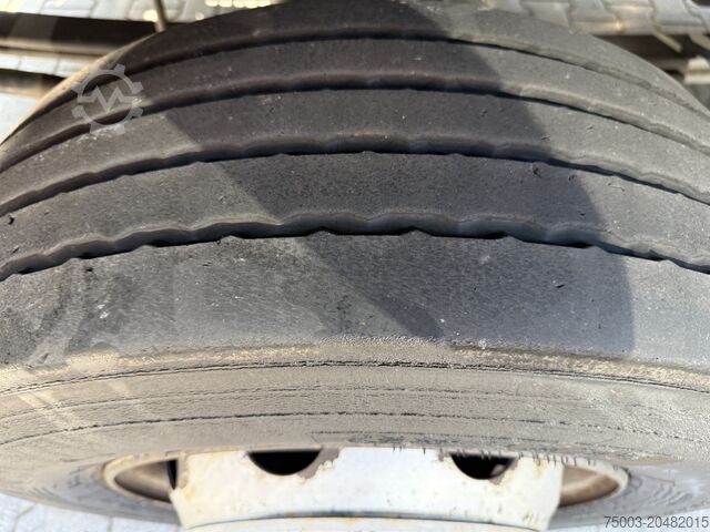 Autokran Daf LF 220.13 Kran Hiab 111 E-3 HiDuo