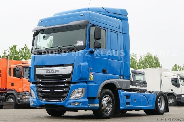 Standard tractor unit DAF XF 460 Space Cab XL-Tank Euro 6