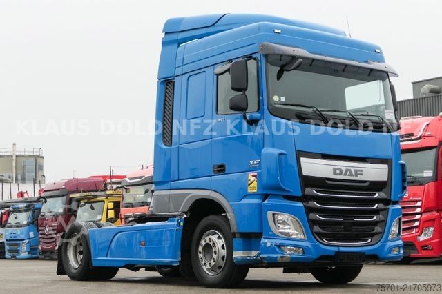 Standard tractor unit DAF XF 460 Space Cab XL-Tank Euro 6