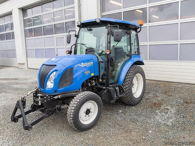 Traktor New Holland Boomer 50 CAB