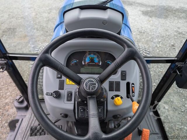 Traktor New Holland Boomer 50 CAB