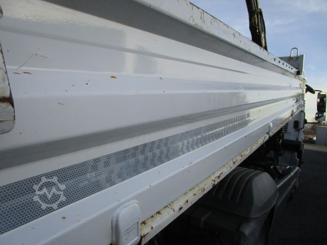 Three-way tipper van MERCEDES-BENZ Atego 822K*Kipper+Ladekran+2xAHK+Modell.2014*