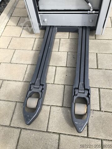 Palettenstapler Still EXV 12i Triplexmast Initalhub