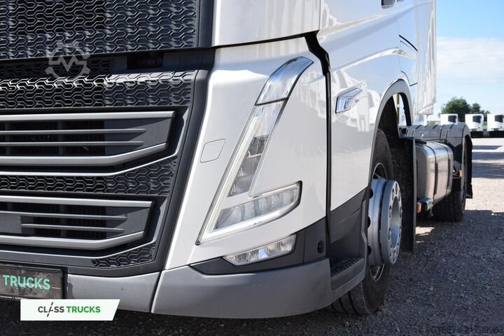 Standard tractor unit VOLVO FH 500 Globetrotter XL Mega