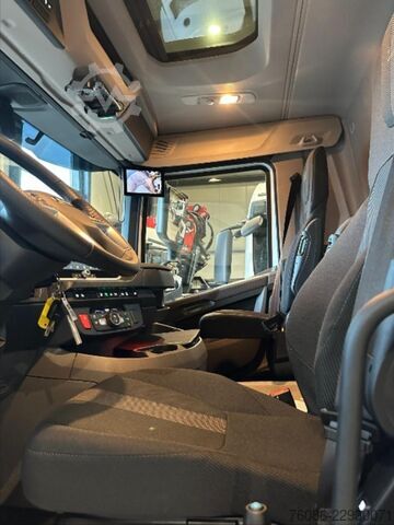 Hakenarmsystem DAF XF480 8x4 TRIPLE Palfinger Z kraan/Afstandsbedi...