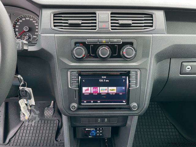 Refrigerator body van VOLKSWAGEN Caddy Frischdienst/ Hahlbrock/ 110kw/ AC/ AHK