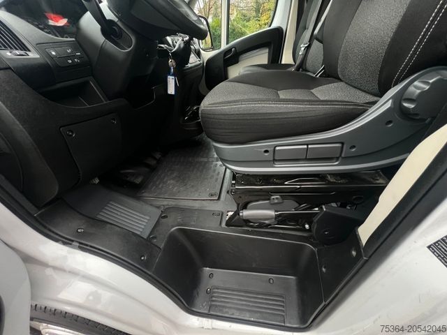 Kleinbus FIAT Ducato 3.0 Natural Power/CNG/Benzin 9 Sitze Pdc