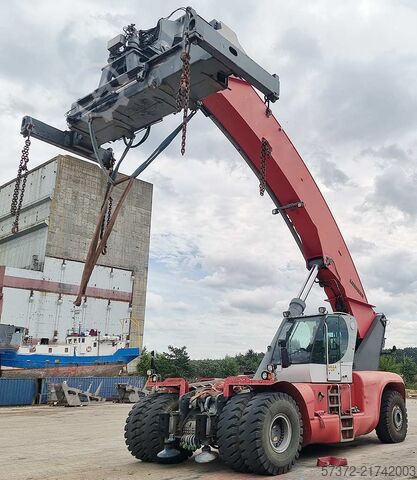 Reachstacker Liebherr LRS 645