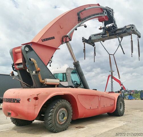 Reachstacker Liebherr LRS 645