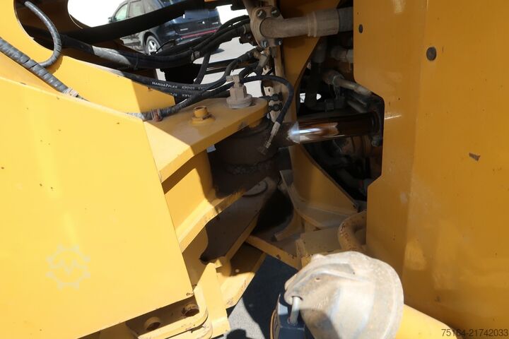 Loader Caterpillar 966 K