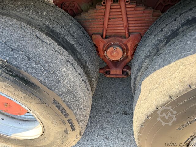 Betonpumpen-LKW Iveco Magirus 330