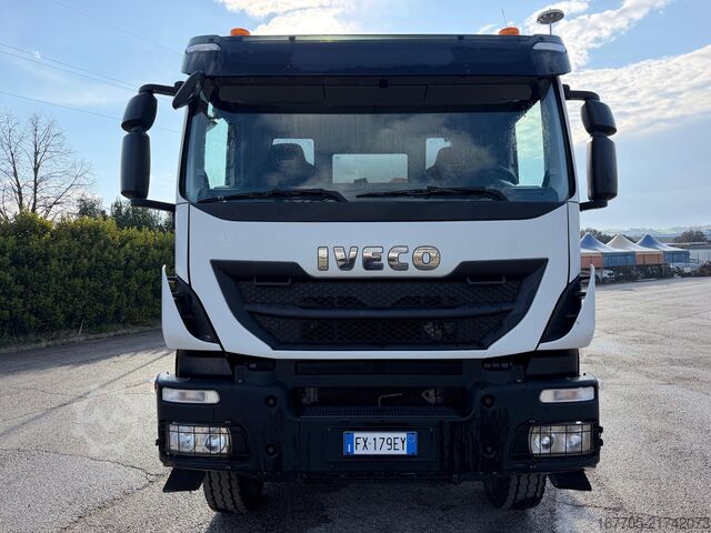 Betonmischer LKW Iveco TRAKKER 500