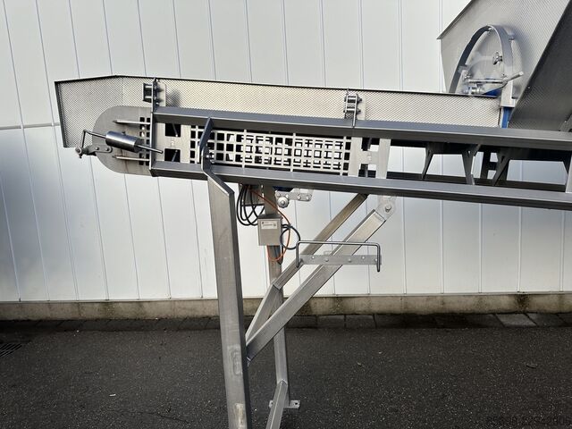 Innotec Systems dosing hopper conveyor 475 x 77 cm stainless steel INNOTEC-SYSTEMS 