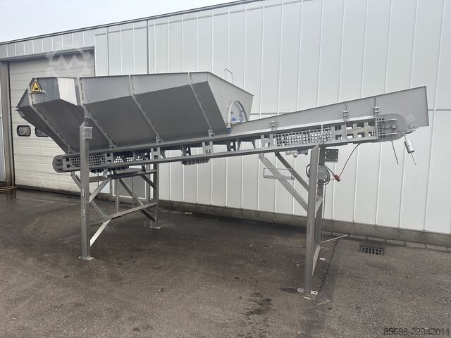Innotec Systems dosing hopper conveyor 490 x 77 cm stainless steel INNOTEC-SYSTEMS 