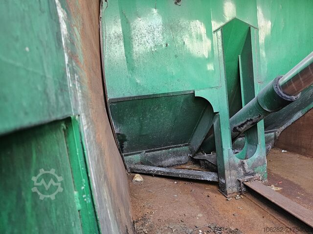 Garbage truck SCANIA P94DB4X2NB230 mit NORBA RL200 14.1cub