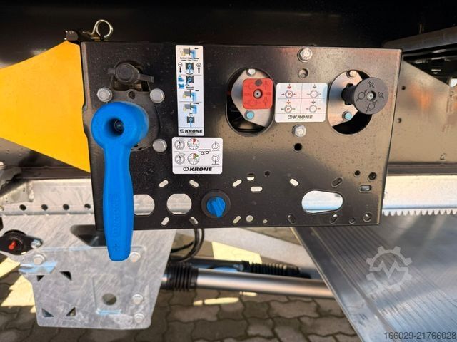 Box semitrailer KRONE Koffer-Sattelauflieger mit Ladebordwand