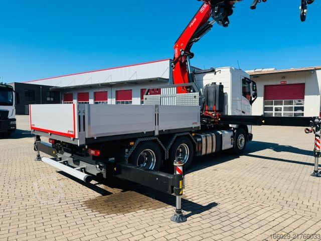 Flatbed truck VOLVO FH500 6x4mit Fassi F545 2.27 JIB Winde sofort