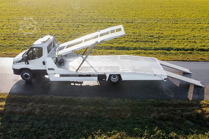 Autotransporter IVECO 70C21HA8/P Doppelstock-Aufbau