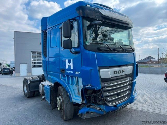 Standard tractor unit DAF XF 450 FT
