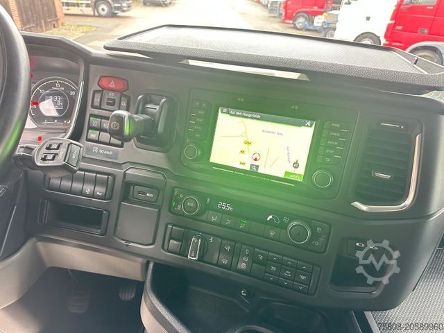 Standard tractor unit SCANIA S500 2Tanks 1200Liter Retarder Navi