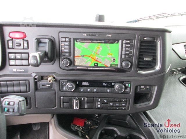 Standard tractor unit Scania R 450 A4x2NA / Navi / Standklima / Retarder